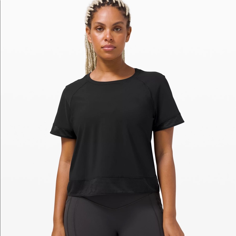 Lululemon Stripe in Stride Short Sleeve